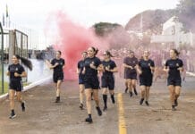 Cerca de 400 policiais militares e voluntárias participam de corrida dedicada às mulheres