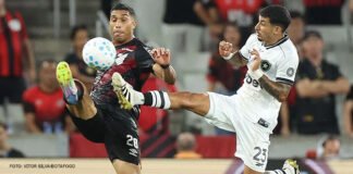 Athletico-PR goleia Botafogo e assume vice-liderança do Brasileirão