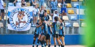 Grêmio supera Internacional por 2 a 1 no Brasileiro Feminino