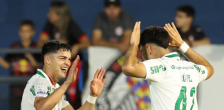 Palmeiras derrota Bragantino para manter liderança no Brasileiro