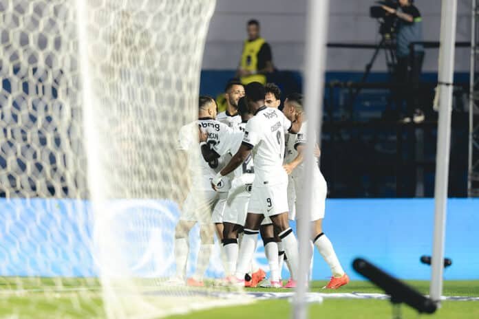 atletico-mg-empata-com-o-bragantino-e-se-classifica-na-copa-sul-americana