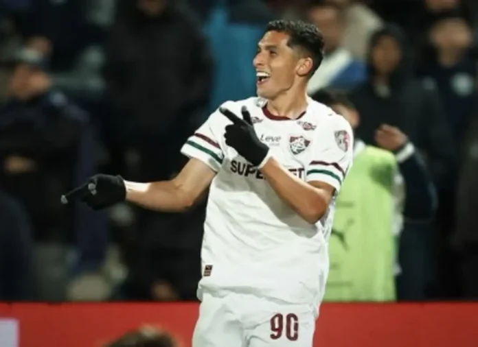 fluminense-supera-expulsao-polemica-elimina-rivadavia-penaltis-avanca-libertadores