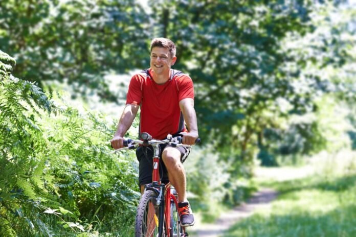 homem-bicicleta-1024x683-1