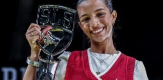 Rayssa Leal vence etapa do Rio na Liga de Skate Street Skatista Rayssa Leal em manobra durante competição de skate street no Rio de Janeiro