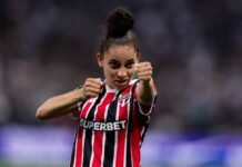 São Paulo vence o Corinthians de virada na Neo Química Arena e sai na frente na final do Brasileirão Feminino