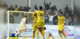 Juventude AG estreia na Taça Brasil de Futsal com goleada de 6 a 0 e hat-trick de Acre Juventude AG estreia na Taça Brasil de Futsal com goleada de 6 a 0 e hat-trick de Acre