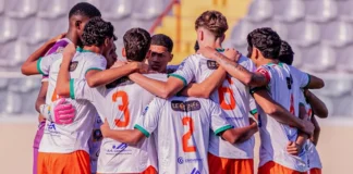Naviraiense sofre 10 a 0 do Palmeiras Sub-20 e repete placar histórico contra o Santos de Neymar Naviraiense sofre 10 a 0 do Palmeiras Sub-20 e repete placar histórico contra o Santos de Neymar