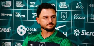 Com apenas 3 jogos, Juninho Morais deixa o comando do Pantanal Feminino