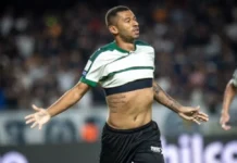 Em jogo de duas viradas, Coritiba bate o Remo e se aproxima do G-5 do Brasileirão