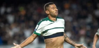 Em jogo de duas viradas, Coritiba bate o Remo e se aproxima do G-5 do Brasileirão