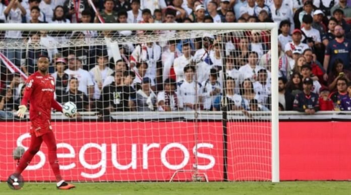 palmeiras-19 Palmeiras sofre virada da LDU em Quito, mas Carlos Miguel brilha nos pênaltis e garante a semifinal