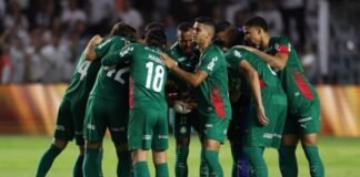 Palmeiras vence LDU com gol de Giay e abre vantagem nas quartas da Libertadores