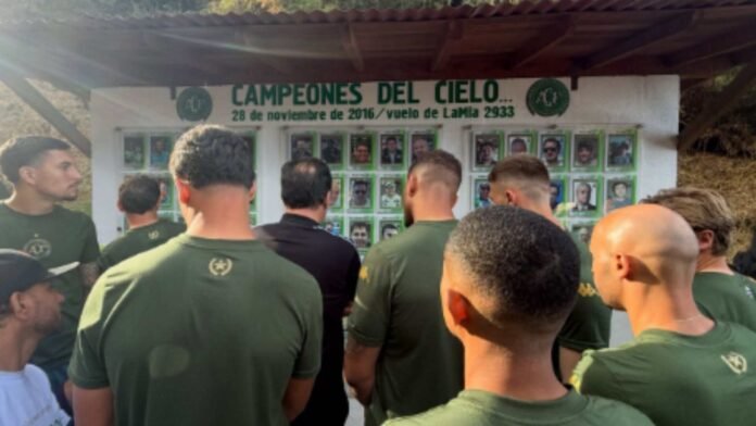 Quase dez anos após a tragédia, Chapecoense é homenageada pelo Atlético Nacional em Medellín