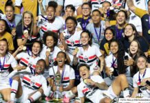 São Paulo segura Corinthians e é campeão brasileiro pela 1ª vez