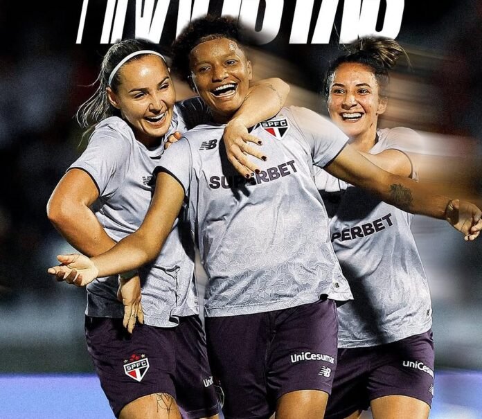 Késia marca no fim, São Paulo bate o Flamengo de novo e é o primeiro finalista do Brasileiro Feminino