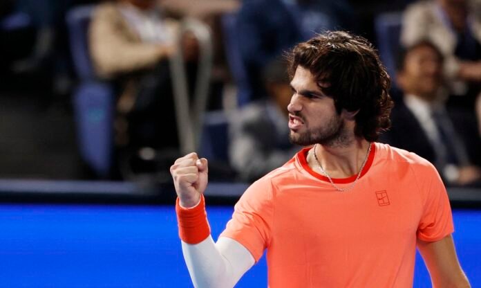 Alcaraz vence Lehecka e conquista o ATP 500 do Japão na primeira taça depois da lesão no punho