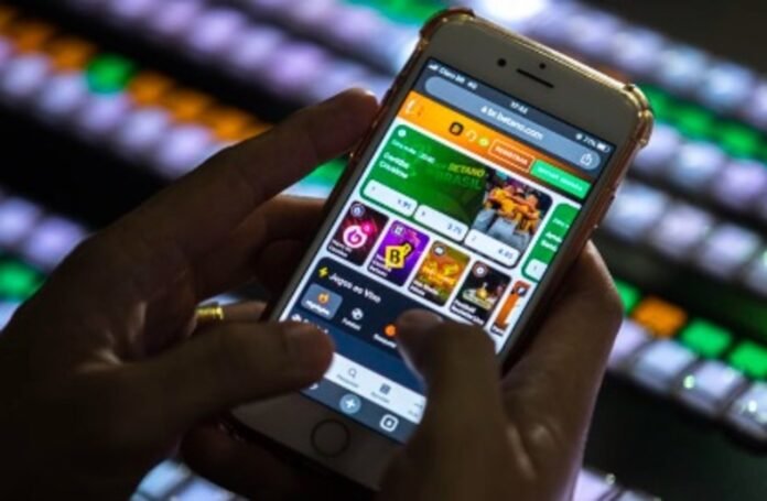 Bets respondem por 7,9% das receitas dos clubes da Série A após proibição por medida provisória