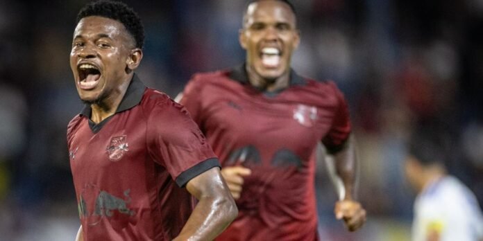 bragcruz-agenciabrasil Bragantino vence o Cruzeiro por 4 a 2 e encerra jejum de seis jogos no Brasileirão
