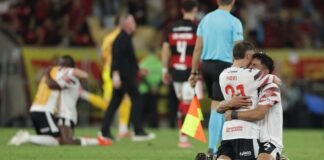 Estudiantes elimina o Flamengo nos pênaltis no Maracanã e encara o Palmeiras na final da Libertadores Estudiantes elimina o Flamengo nos pênaltis no Maracanã e encara o Palmeiras na final da Libertadores
