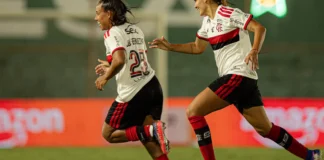 Flamengo vence o Fluminense por 3 a 1 e é o último classificado às semifinais da Copa do Brasil Feminina Flamengo vence o Fluminense por 3 a 1 e é o último classificado às semifinais da Copa do Brasil Feminina
