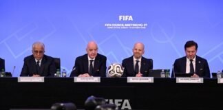 Infantino pede desculpas ao Conselho da Fifa, mas Inglaterra e Alemanha seguem contra sua permanência