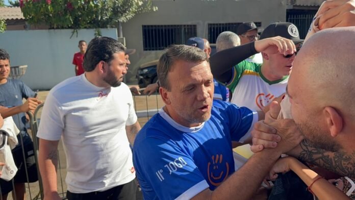 Petkovic agradece o calor da torcida de Campo Grande em jogo beneficente