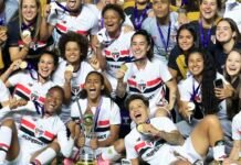São Paulo empata com o Corinthians no Morumbis e é campeão brasileiro feminino pela primeira vez